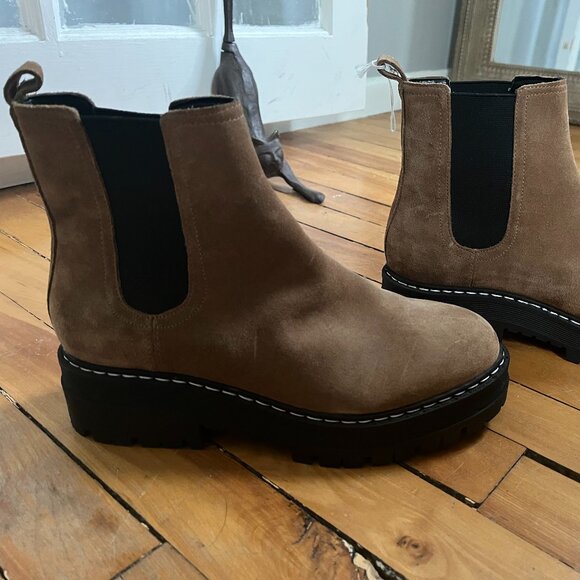 Marc Fisher Padmia Chelsea Boot - Picture 1 of 4